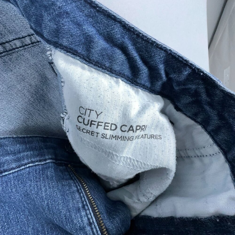 Jones New York City Cuffed Capri Jeans Womens 18W Secret Slimming Features Blue - Picture 5 of 12